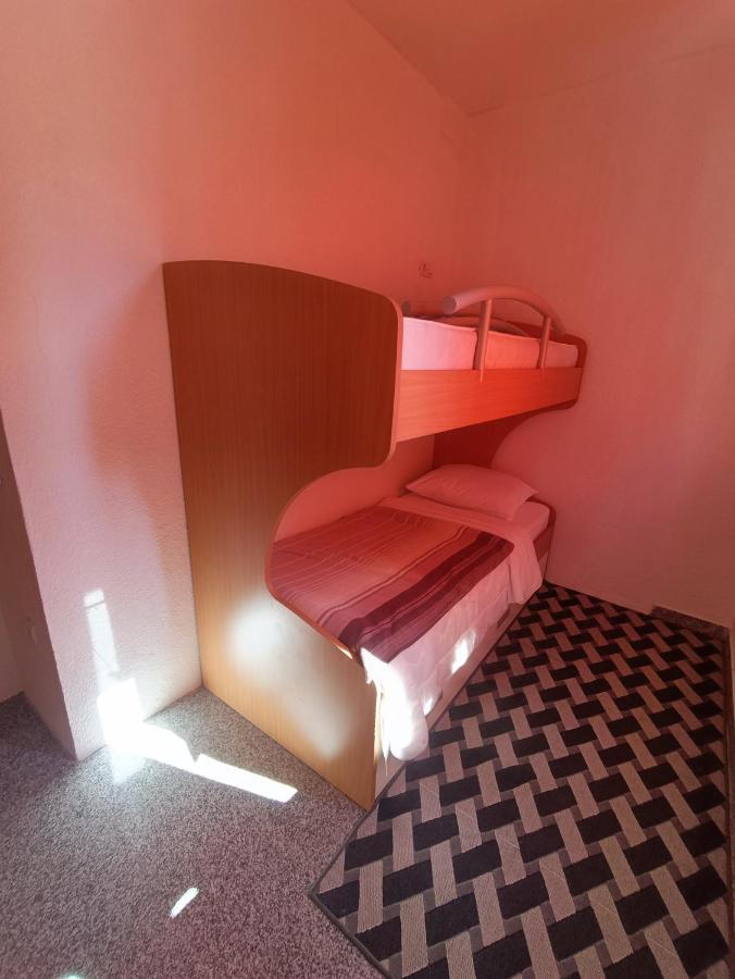 Apartmani Centar Стариград-Пакленица Екстериор снимка