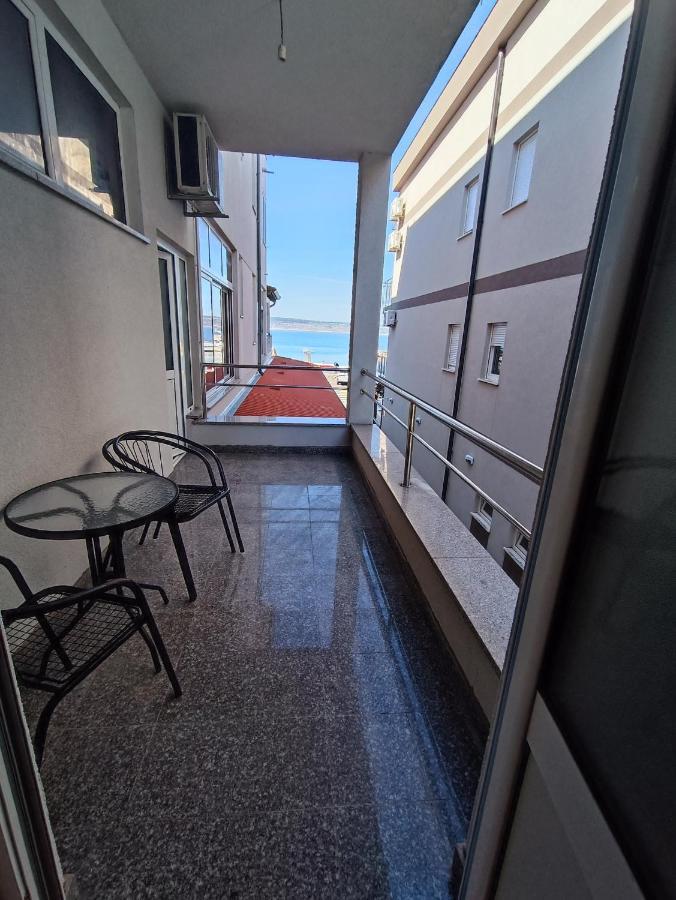 Apartmani Centar Стариград-Пакленица Екстериор снимка